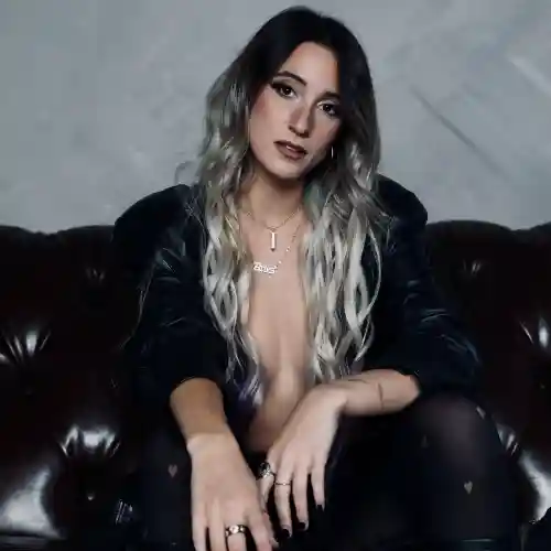Sarah de Warren